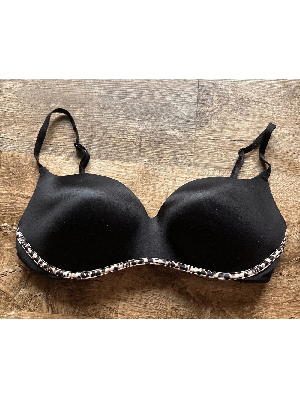 Victoria's Secret Black Balconette Bra with Leopard Trim Size 32D